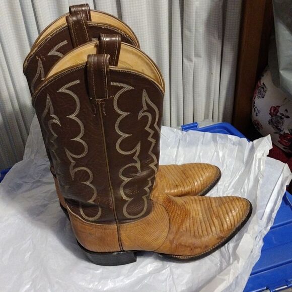 Vintage Tony Lama lizard skin boots - Picture 2 of 10